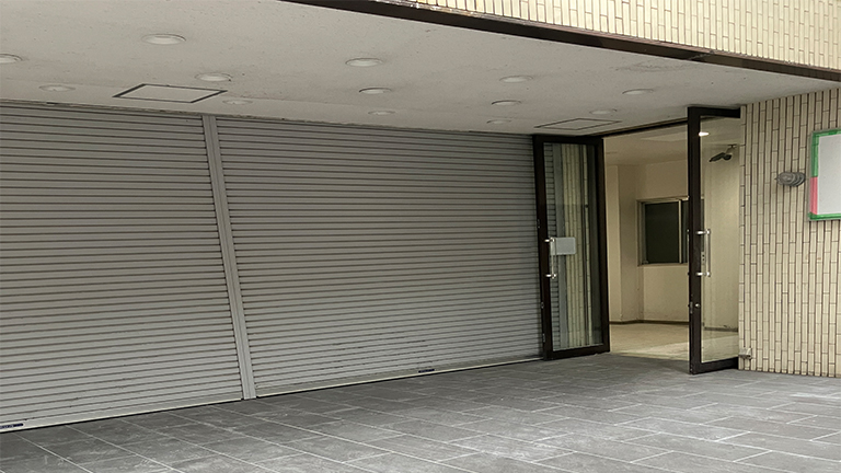 テナント入り口